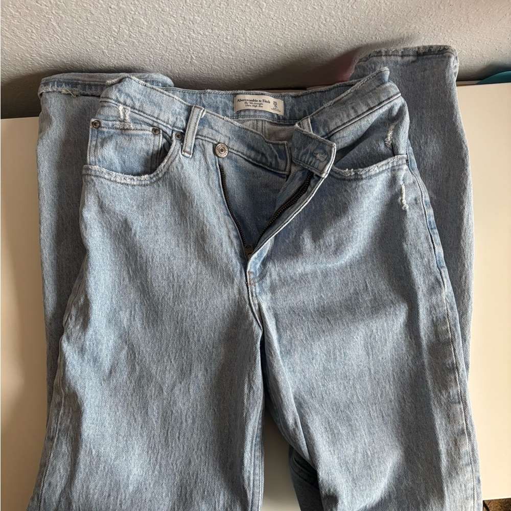 Abercrombie & Fitch Light Blue Relaxed Straight Jeans